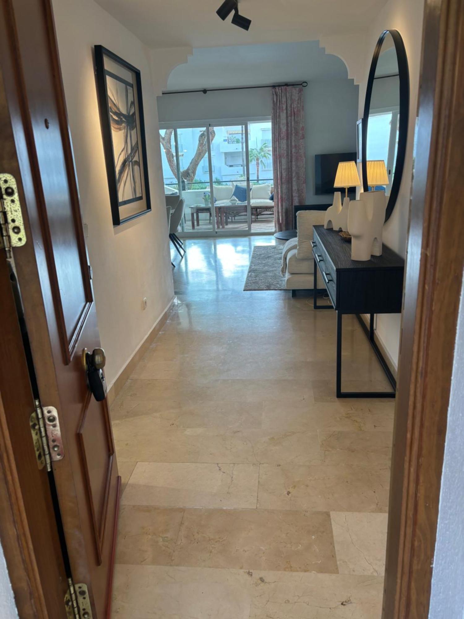 Apartment In El Presidente Beach Side New Golden Mile Естепона Екстериор снимка
