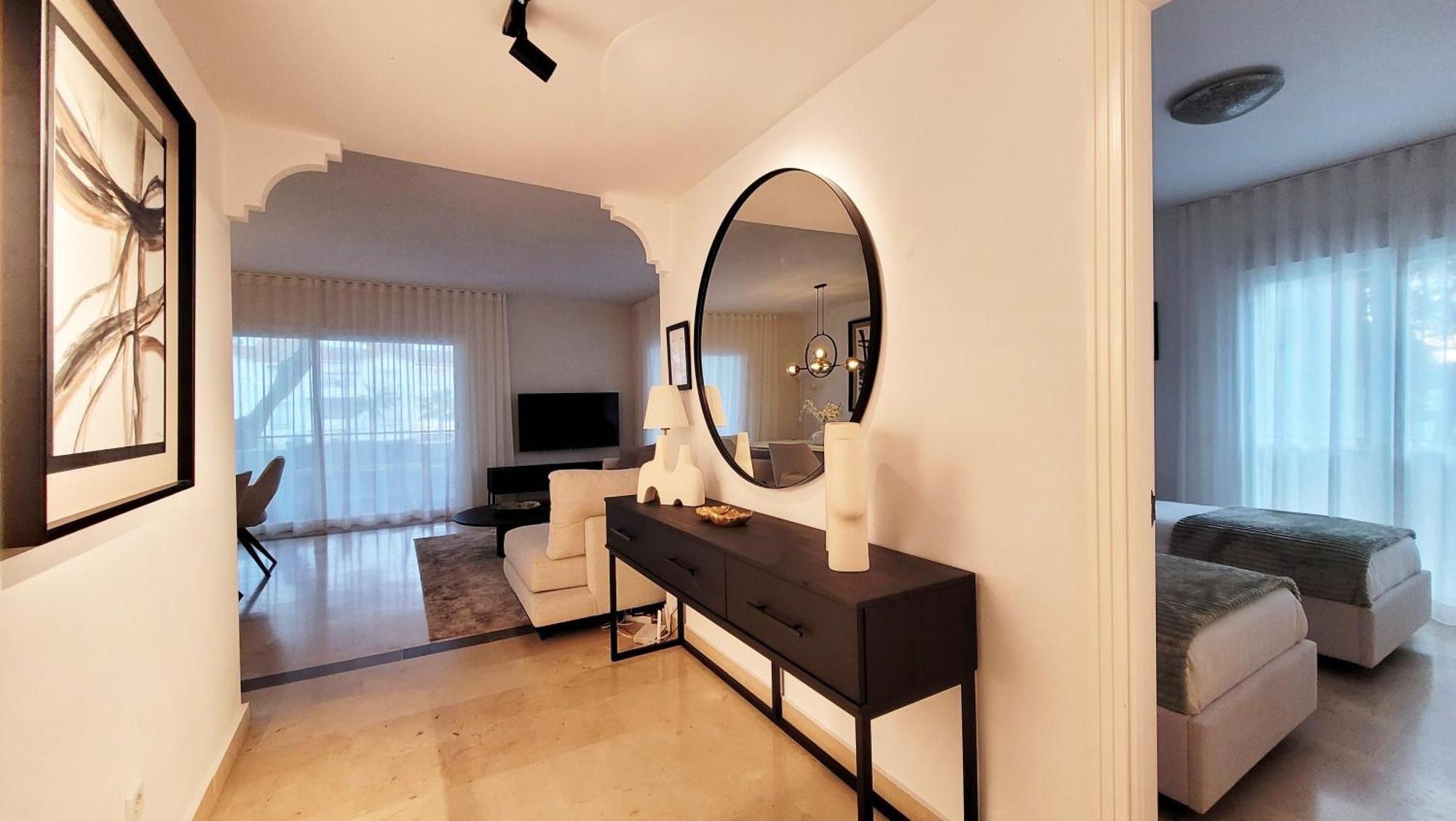 Apartment In El Presidente Beach Side New Golden Mile Естепона Екстериор снимка
