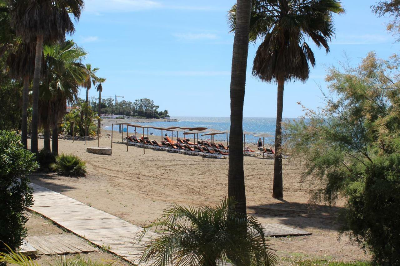 Apartment In El Presidente Beach Side New Golden Mile Естепона Екстериор снимка